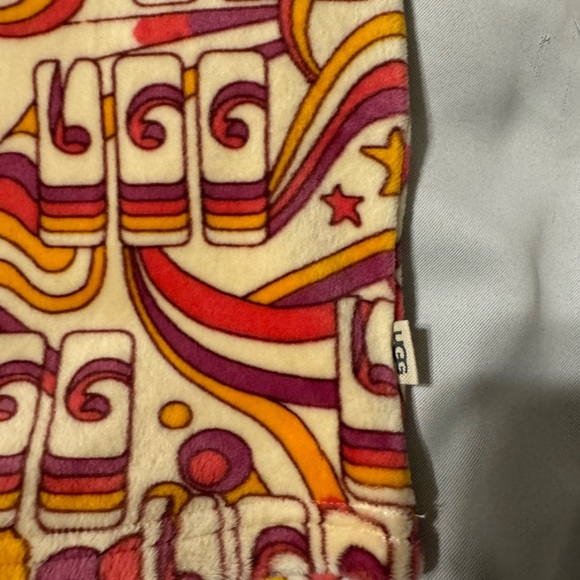 UGG Kinslee Top Velvet Fleece Oversized Short Sleeve T-shirt Retro 70s New w tag - Picture 16 of 16